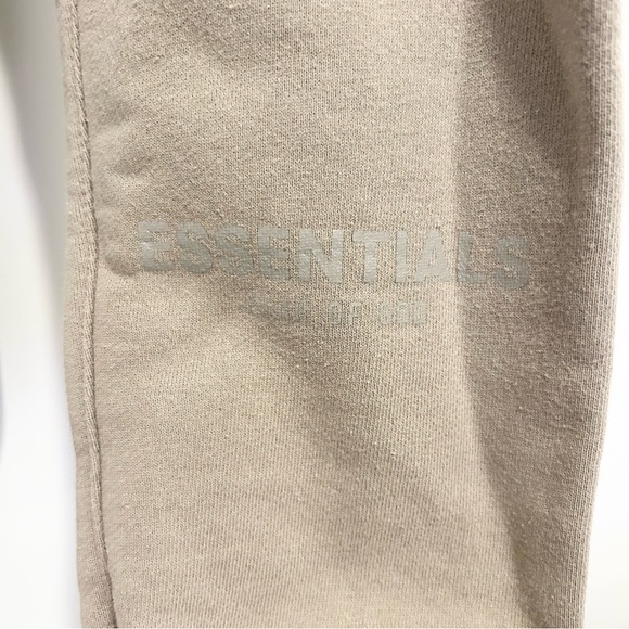 Kids Essentials Fear of God Sweatpants - Picture 4 of 9